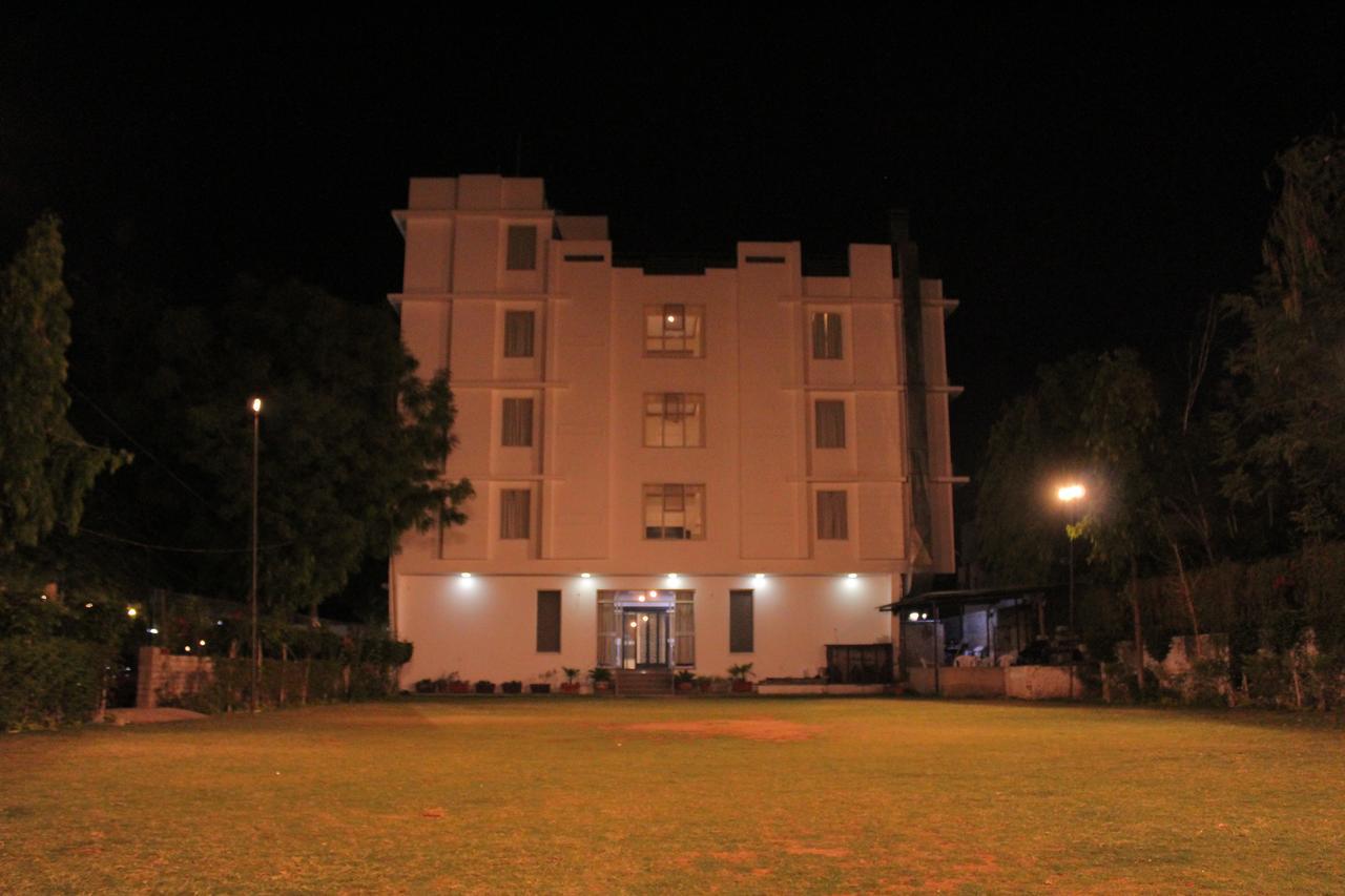 Hotel Mukund Villas Udaipur Exterior photo